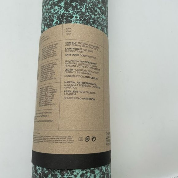 Nike Flow Yoga Mat 4mm Ash Green brand new - Picture 6 of 6